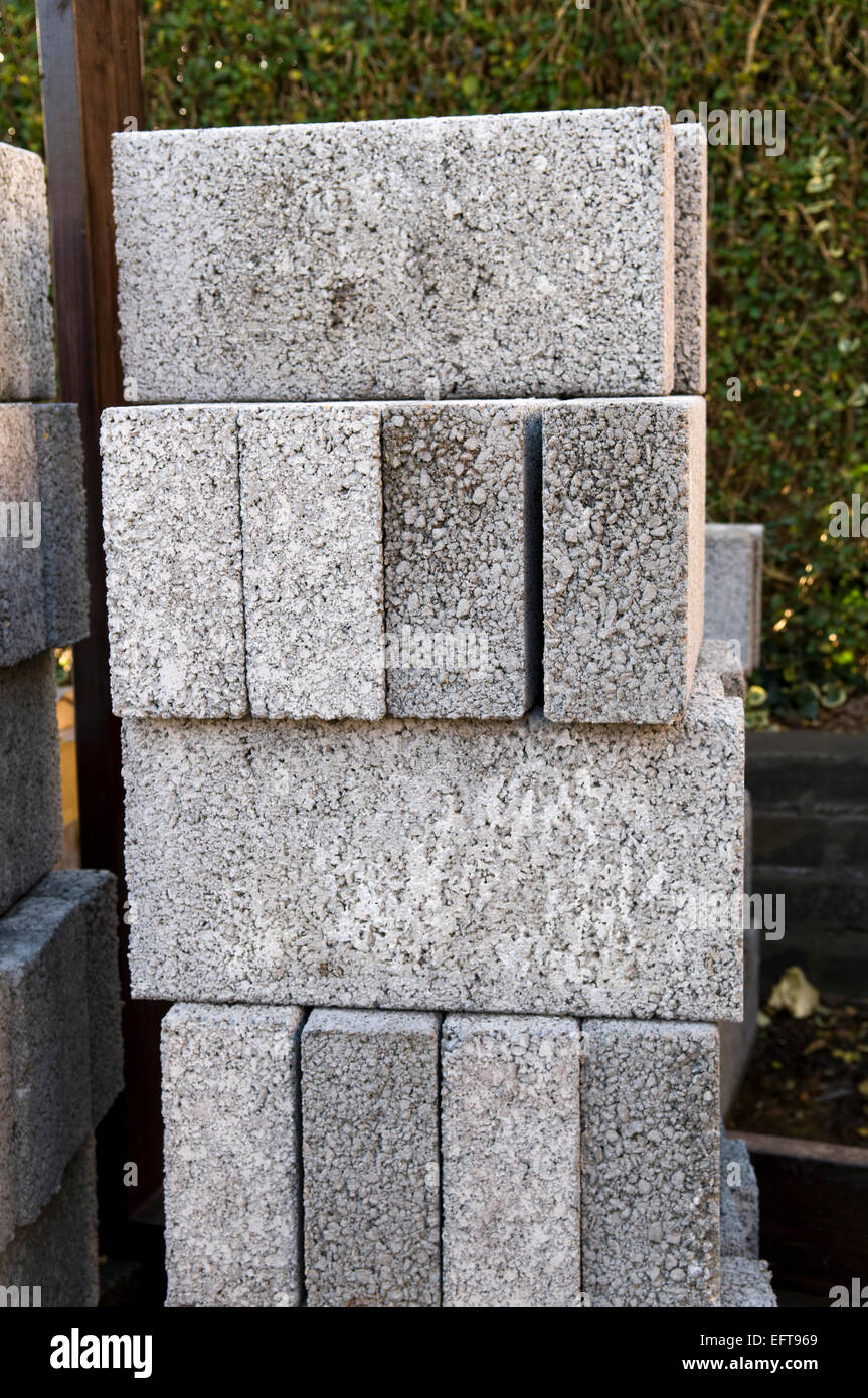 Retaining Wall Cinder Block Concrete Cement Aggregate