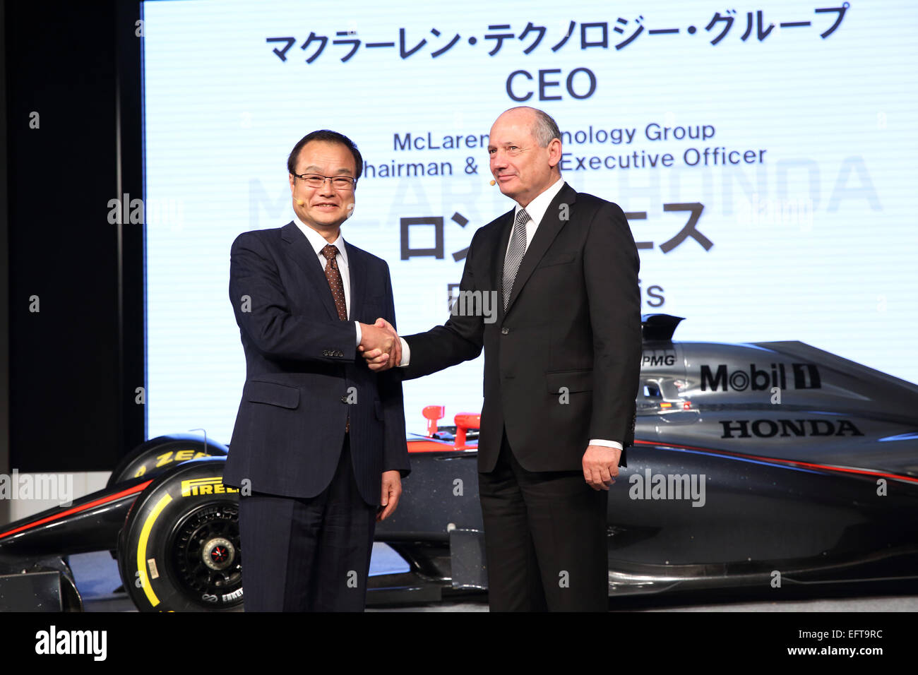 Tokyo, Japan. 10th Feb, 2015. (L-R) Takanobu Ito (Honda), Ron Dennis (McLaren) F1 : Honda Motor Co., Ltd. President, Chief Executive Officer and Representative Director Takanobu Ito and McLaren Technology Group Chairman and Chief Executive Officer Ron Dennis pose during a press conference at the Honda Motor Co. headquarters in Tokyo, Japan . (Photo by Hideki Yoshihara/Aflo Dite) Stock Photo
