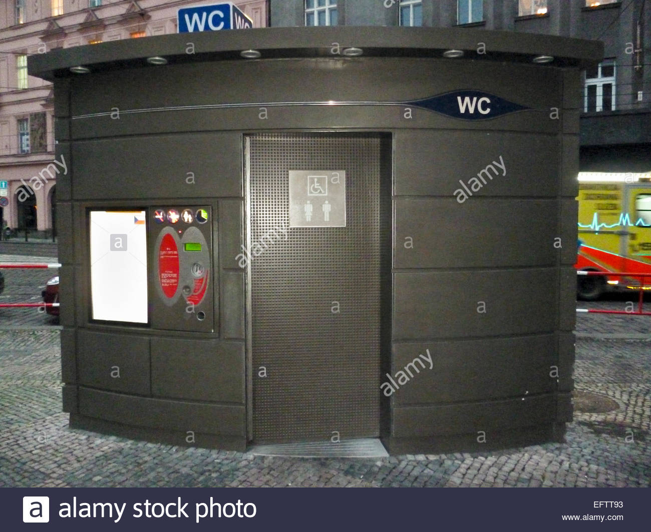 Automatic Loo Stock Photos & Automatic Loo Stock Images Alamy