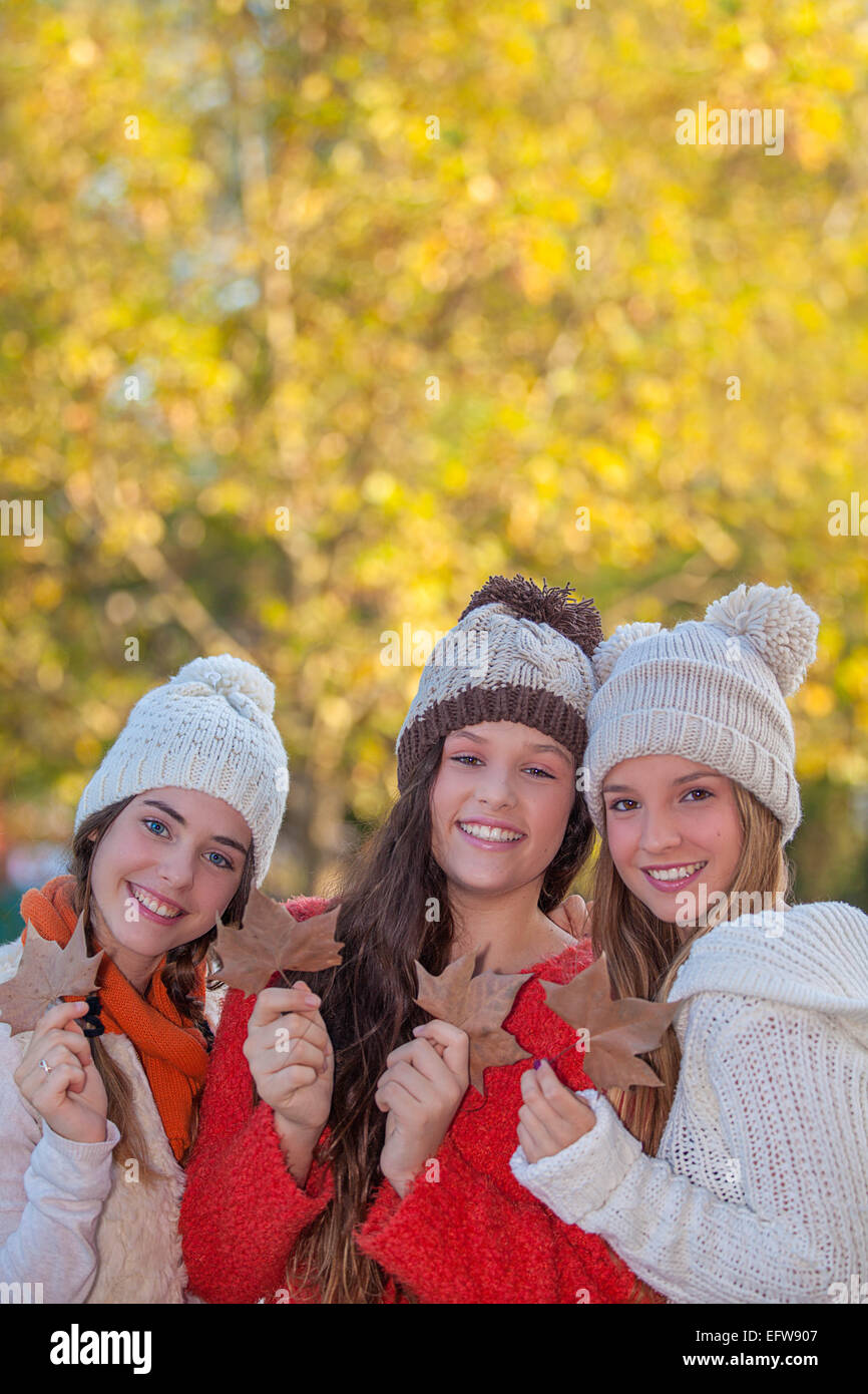 Teen Girl Friends Group Fashion High Resolution Stock Photography and ...