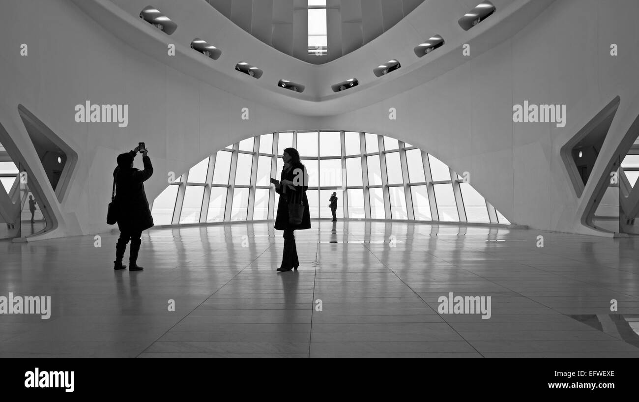 The Milwaukee Art Museum features an addition designed by architect Santiago Calatrava. Stock Photo