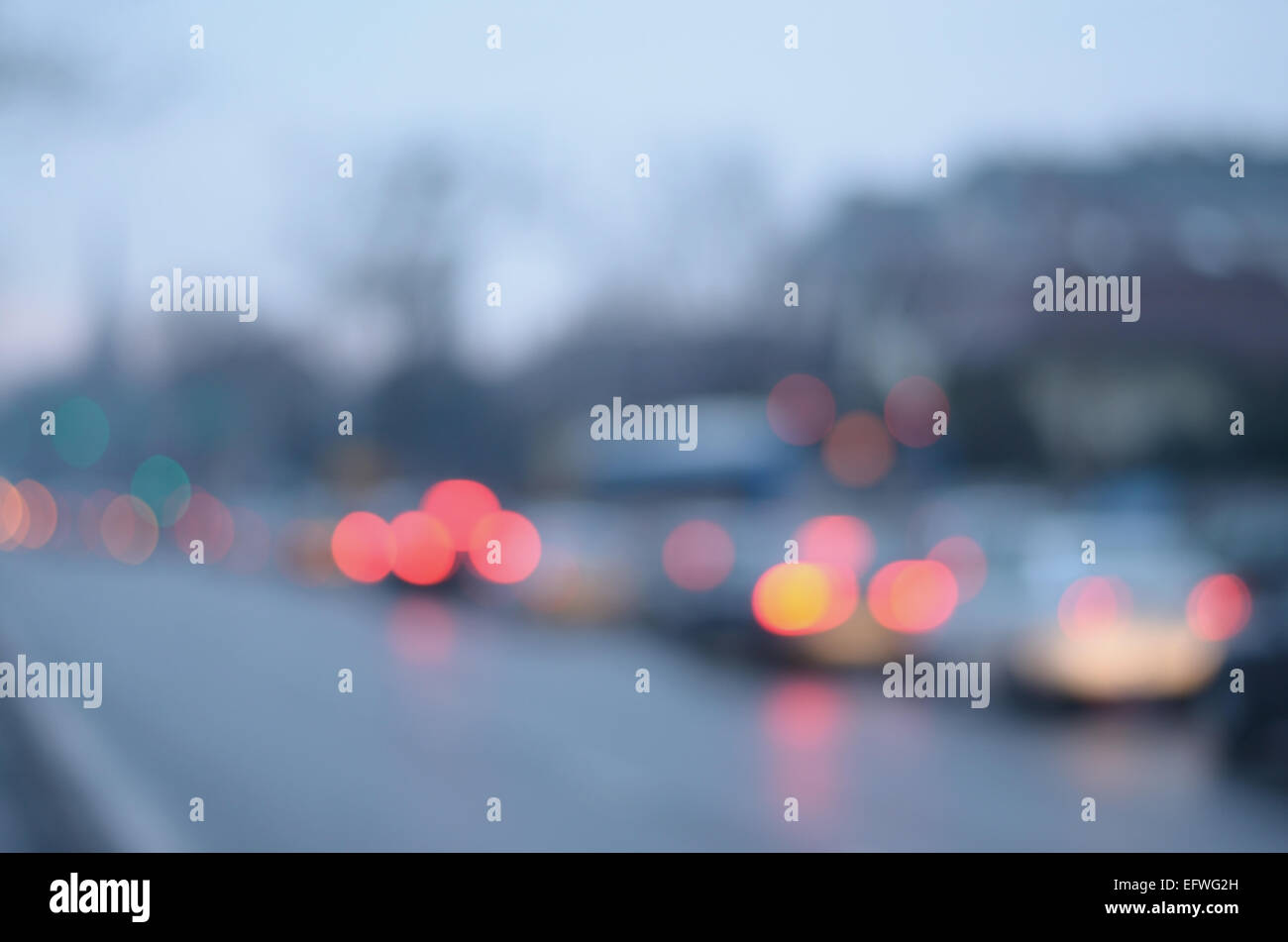 Traffic night de focused hi-res stock photography and images - Alamy