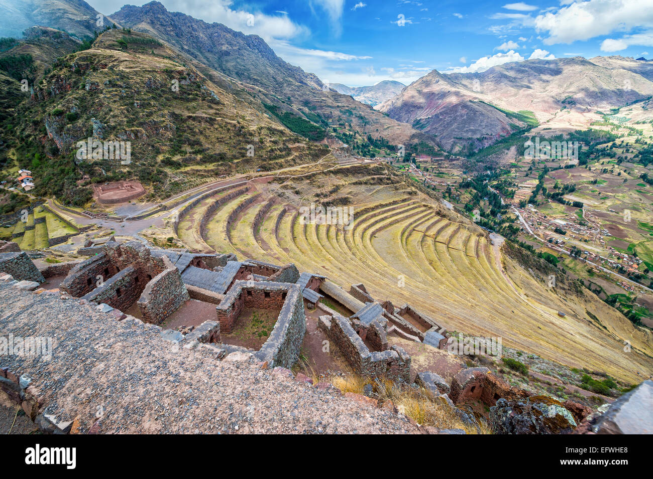 Ruins and terraces at Pisac in the Sacred Valley near Cusco, Peru Stock Photo