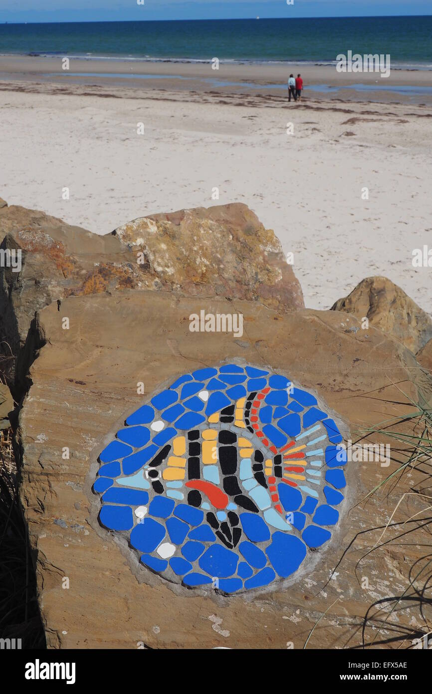 Ceramic mosaic fish hi-res stock photography and images - Alamy