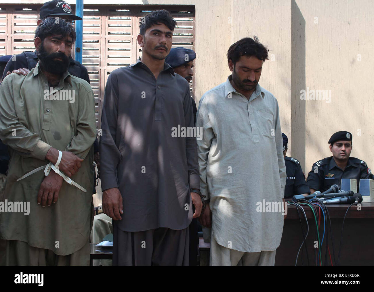 Extortion hi-res stock photography and images - Alamy