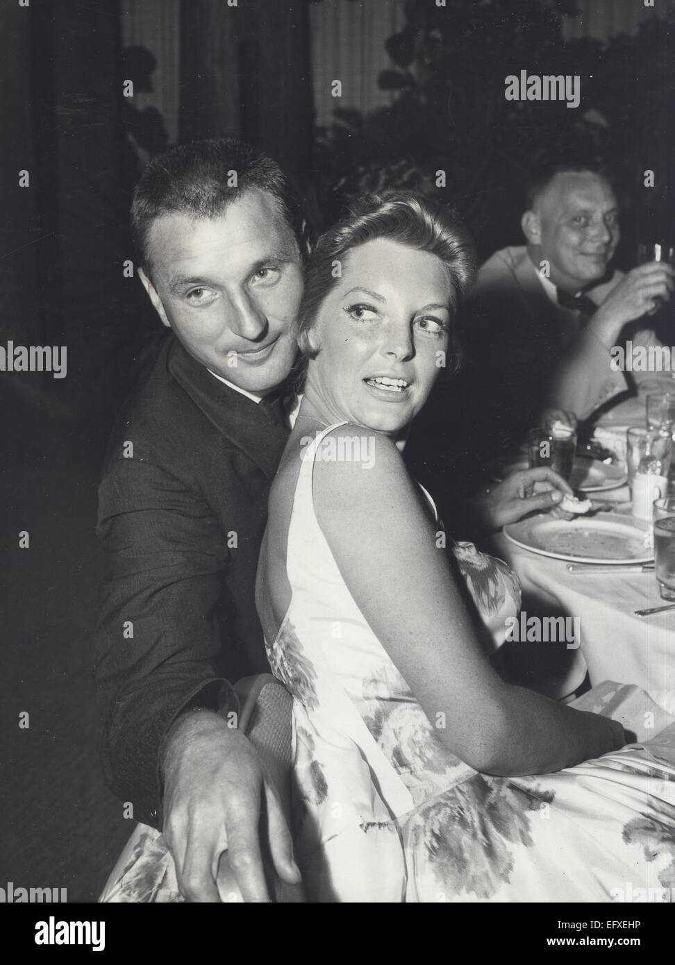JULIE LONDON with Bobby Troup at the Beverly Hilton Hotel in Movieville. © Smp/Globe Photos/ZUMA Wire/Alamy Live News Stock Photo