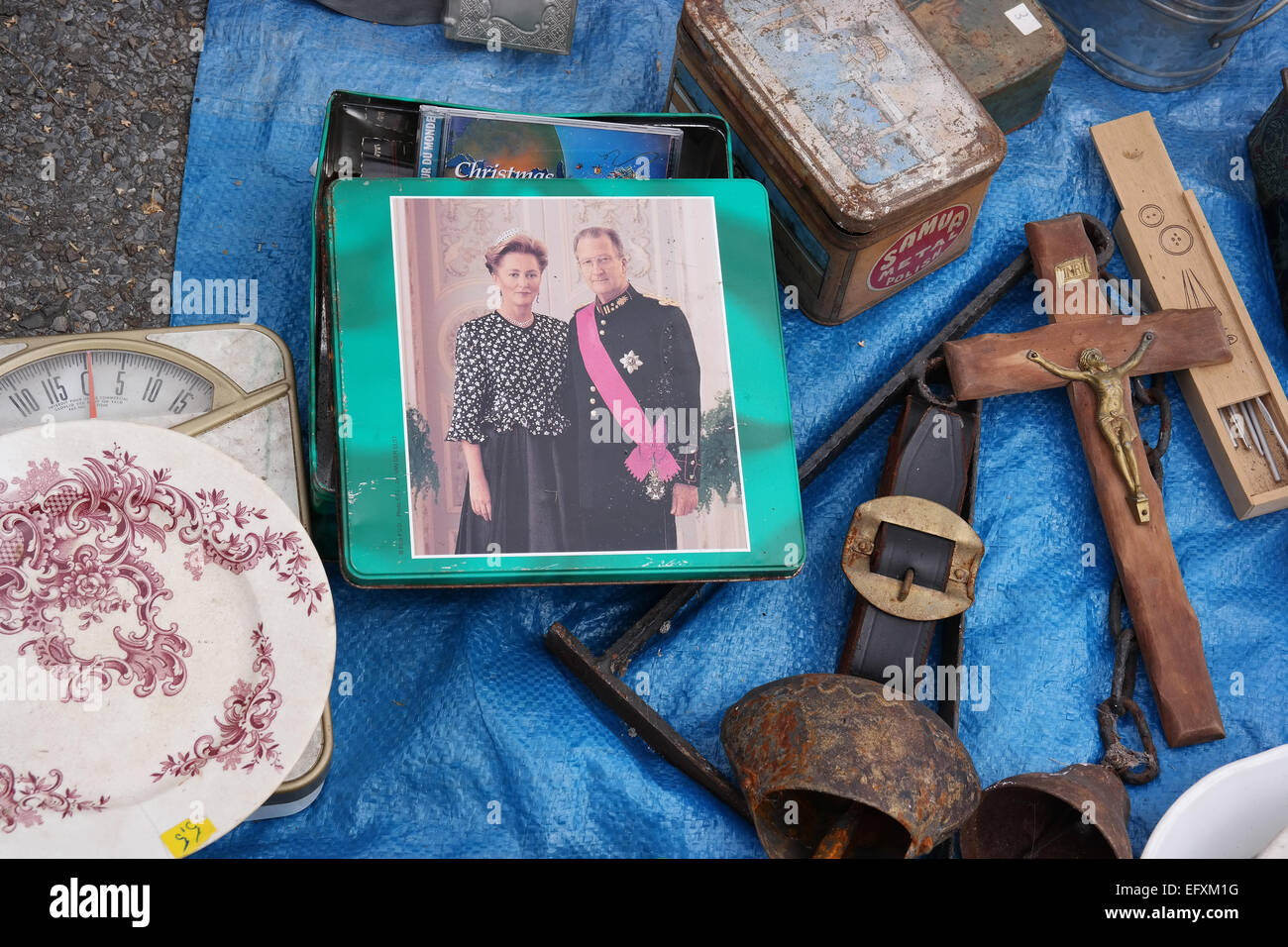 PETIT-RECHAIN, BELGIUM - JULY 2014: Commemorative biscuit tin featuring King Albert II the former king of Belgium at a Brocante Stock Photo