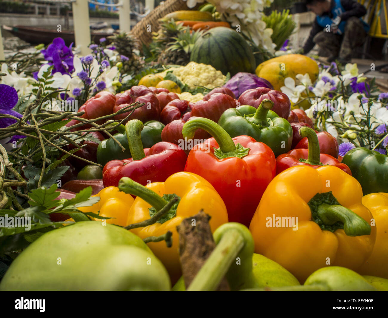 Продукция растений. Полезные продукты. Органическое земледелие. Продукция растений. Магазин вегетарианский растительных продуктов.
