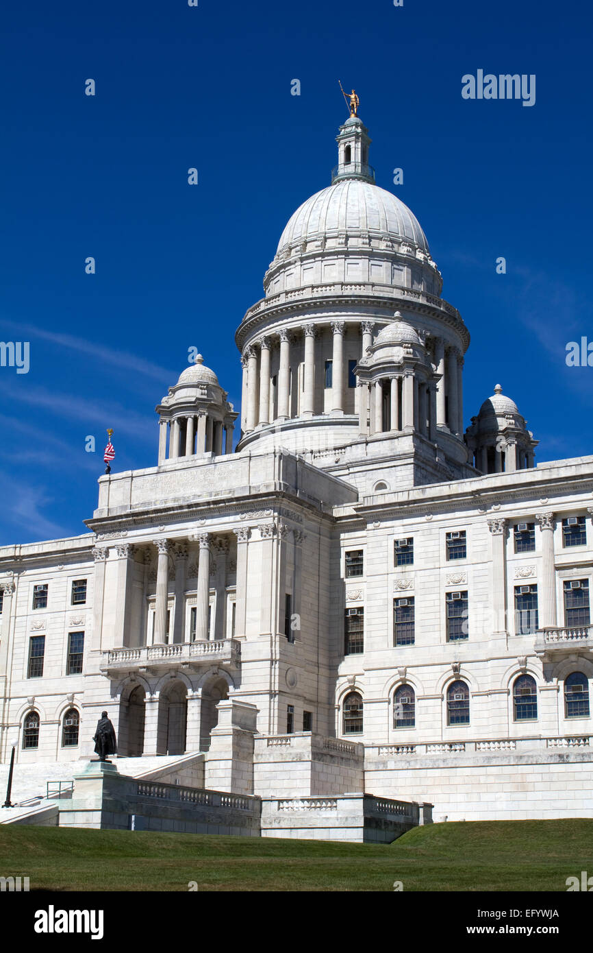 The Rhode Island State House is the capitol of the U.S. state of Rhode Island and is located in the city of Providence. Stock Photo