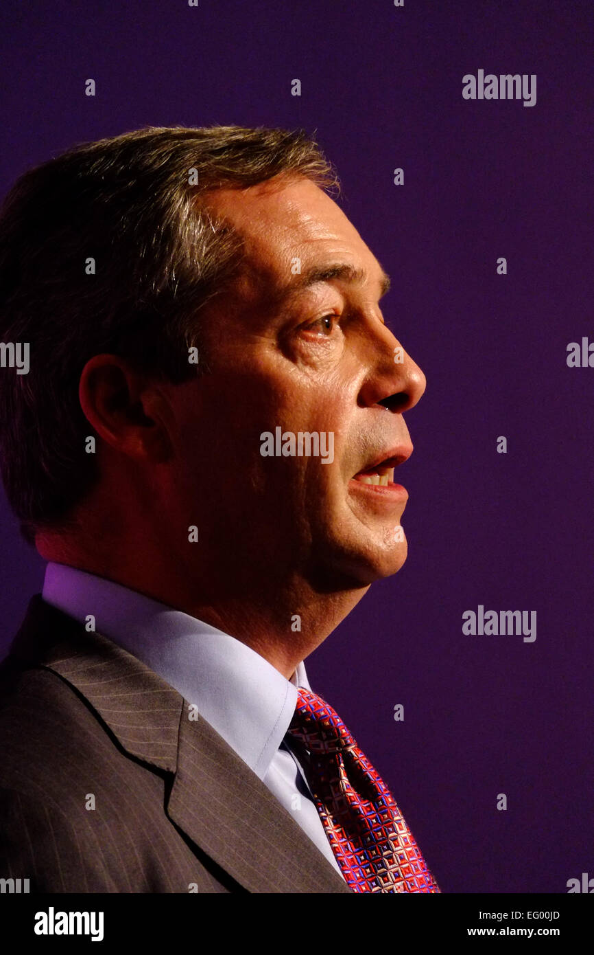 Canvey Island, Essex, UK. 12th Feb, 2015. Nigel Farage giving speech Credit:  Rachel Megawhat/Alamy Live News Stock Photo