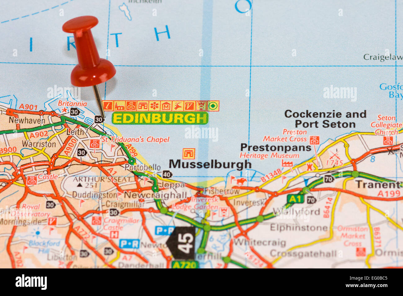 A To Z Street Map Edinburgh Street Map Of Edinburgh With Red Pin Stock Photo - Alamy