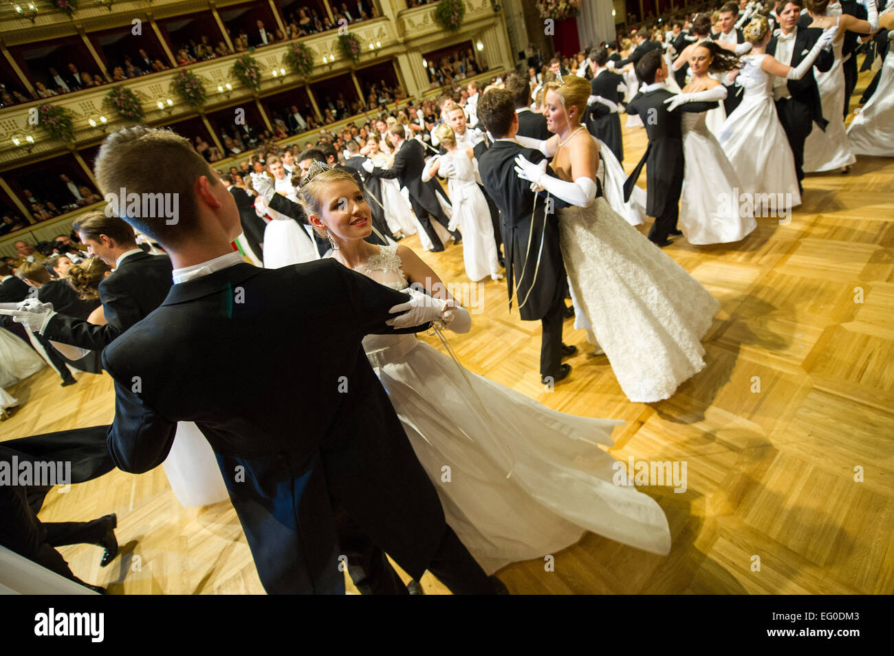 Vienna, Austria. 12th Feb, 2015. Young people in splendid attire dance during the ball at Vienna