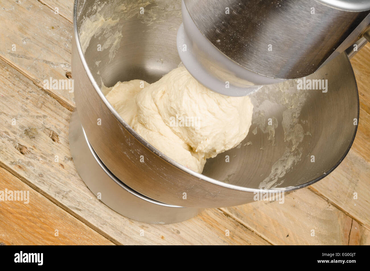 Food processor flour hires stock photography and images Alamy