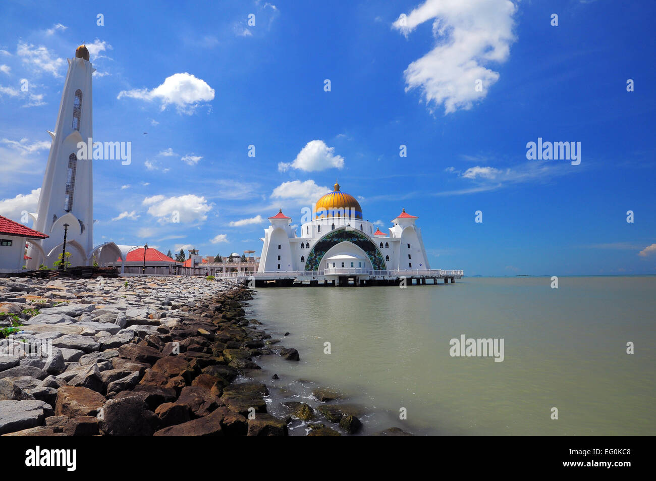 Malaysia, Malacca, Malacca Mosque on coast Stock Photo