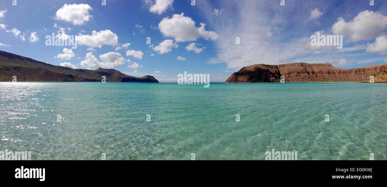 Mexico, Baja California, La Paz, Bay of turquoise water Stock Photo Alamy