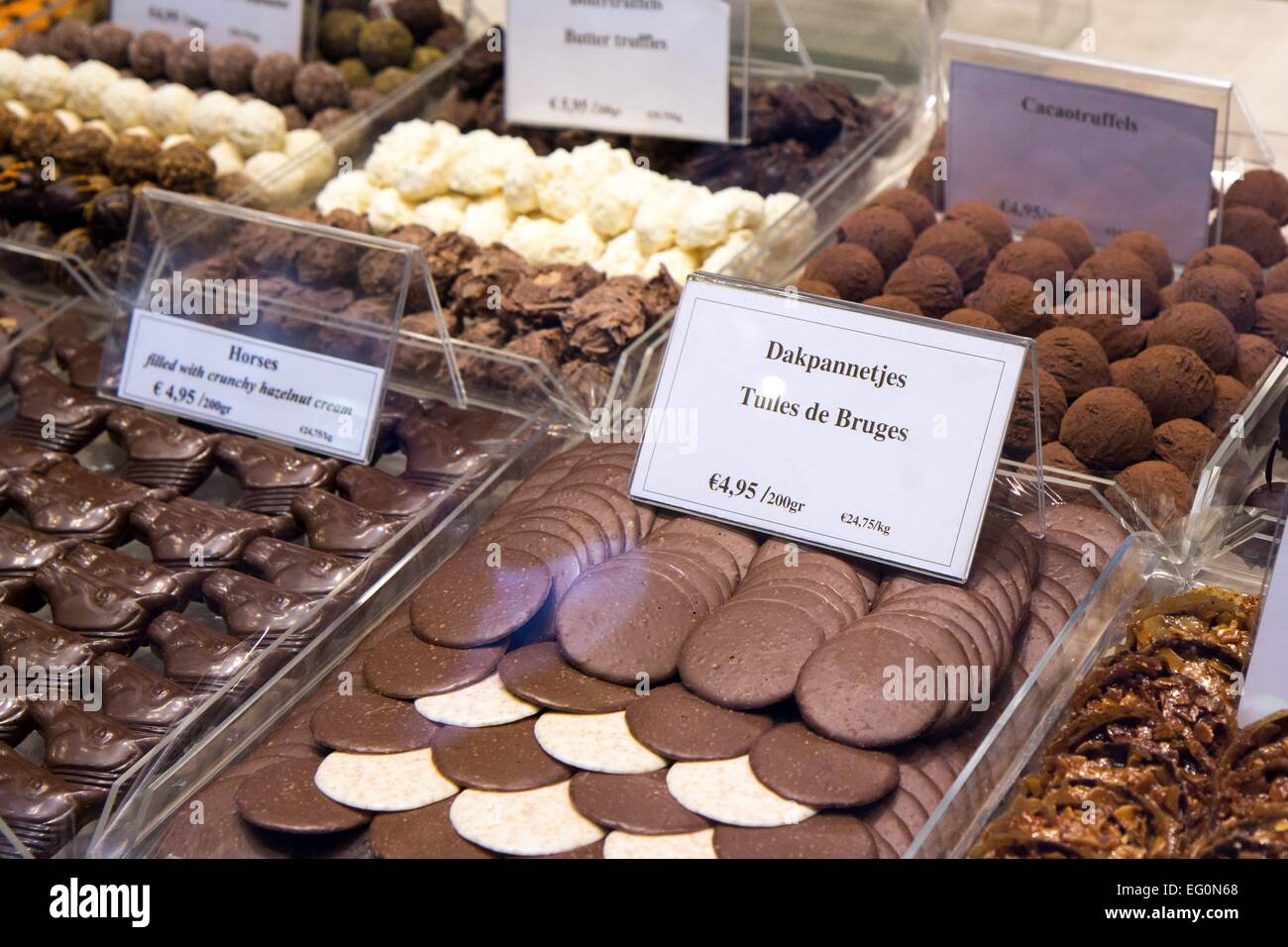 Belgium: Belgian chocolate and pralines in confectionery shop in Bruges. Photo from 30 August 2015. Stock Photo