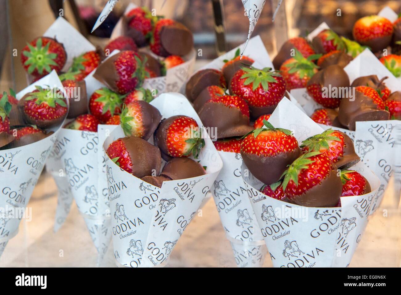 Belgium: Strawberries glazed with chocolate in confectionery shop in Bruges. Photo from 30 August 2015. Stock Photo