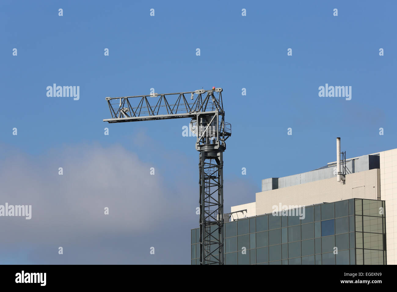 A construction crane at the St George's, London Dock construction site ...