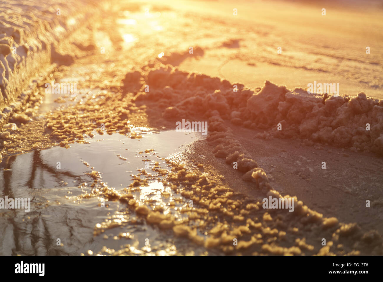 Road after snowfall hi-res stock photography and images - Alamy