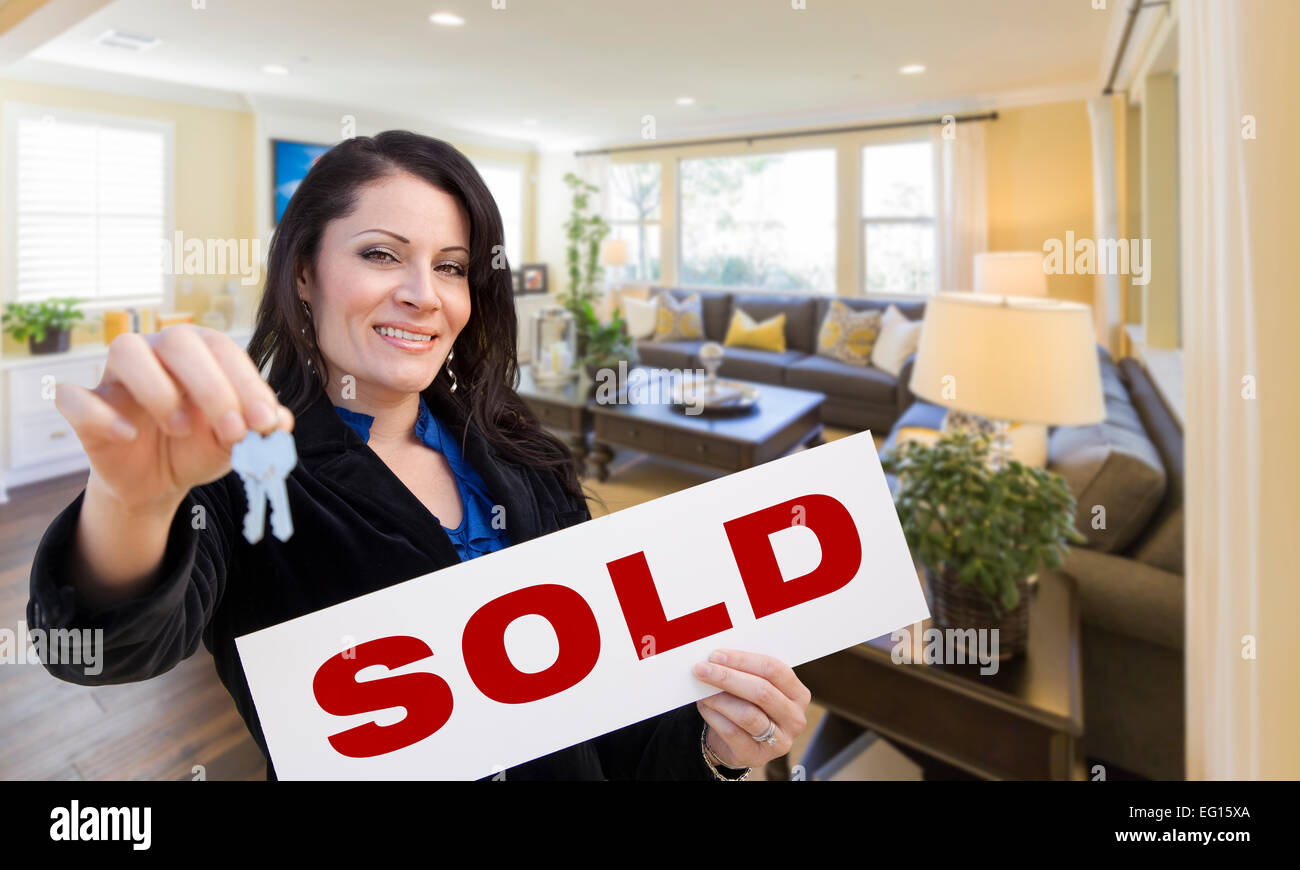 Family hispanic inside house hi-res stock photography and images - Alamy