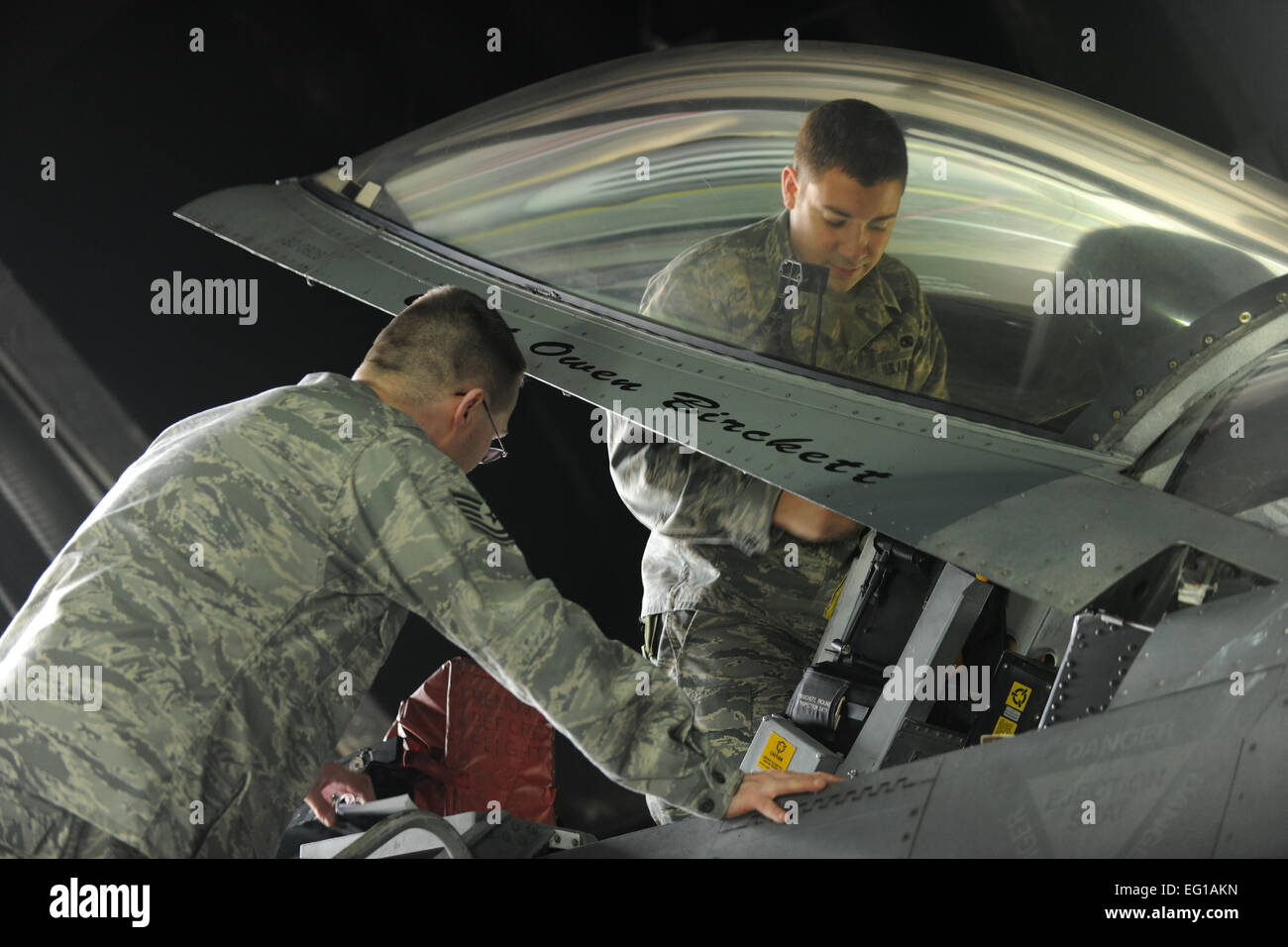 An f 16 fighting falcon from spangdahlem air base hi-res stock ...