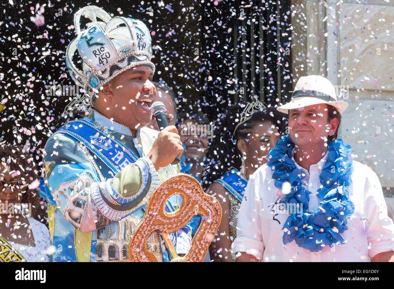 Rio De Janeiro, Brazil. 13th Feb, 2015. 'King Momo' Wilson Neto (L) speaks during the official opening ceremony of Rio de Janeiro's 2015 Carnival at the City Palace in Rio de Janeiro, Brazil, Feb. 13, 2015. © Xu Zijian/Xinhua/Alamy Live News Stock Photo