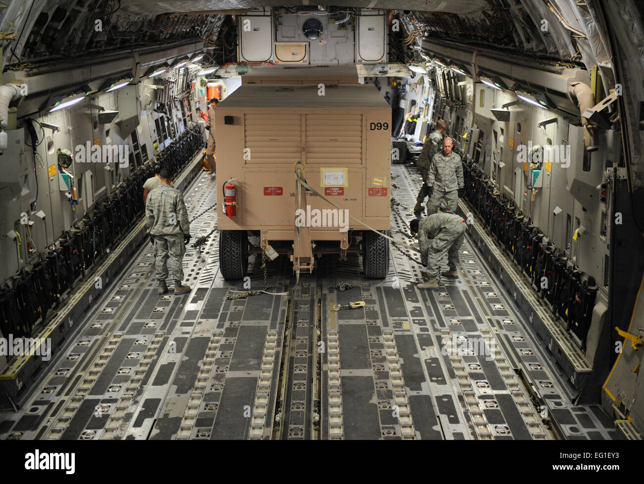 000 tons of cargo each month hi-res stock photography and images - Alamy