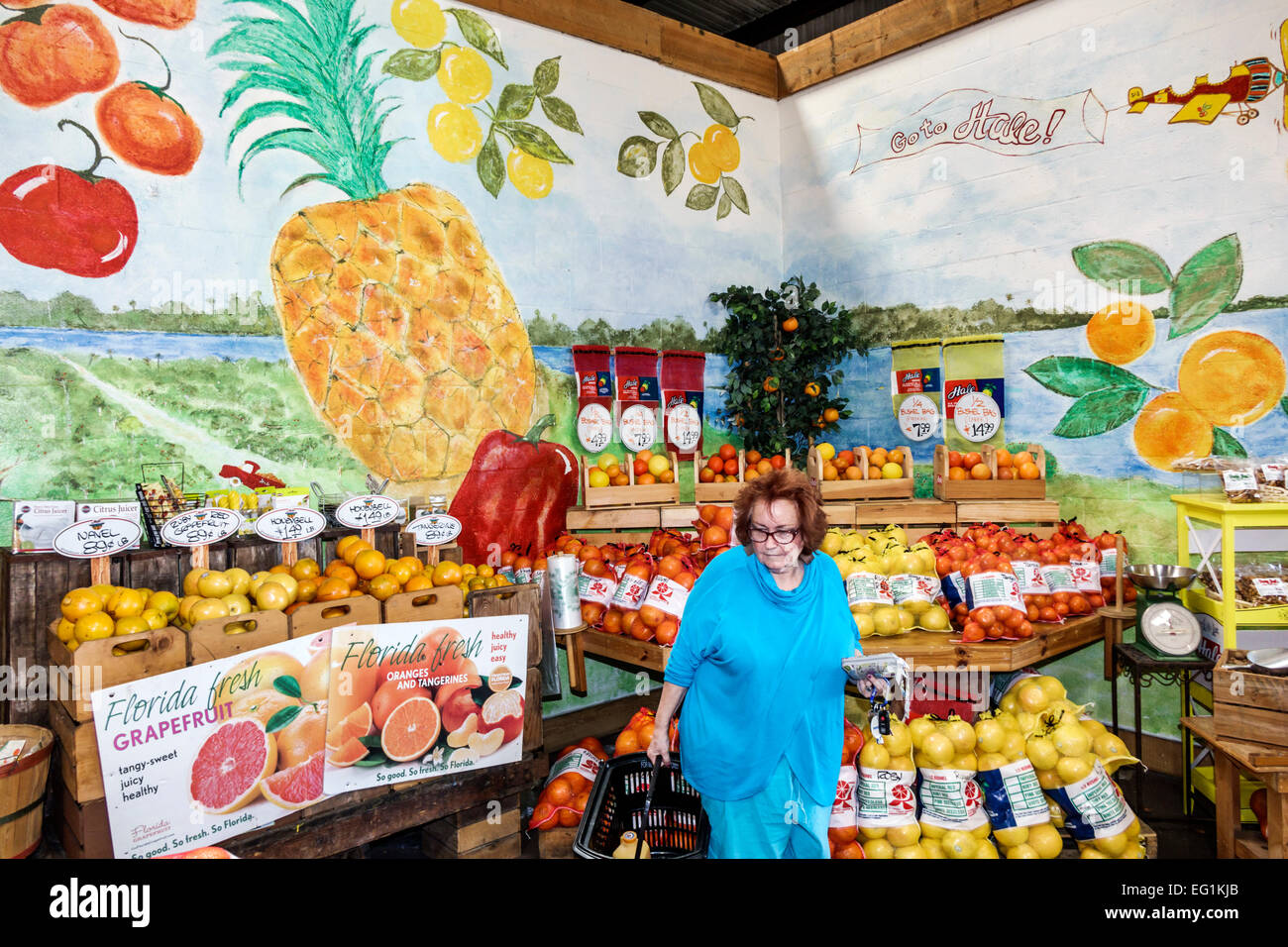 Florida Wabasso,Hale Groves River water Market Retail Grocery Store