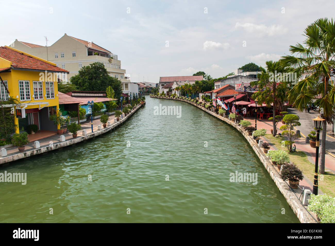 The Malacca River running through Malacca town, Malaysia. Stock Photo