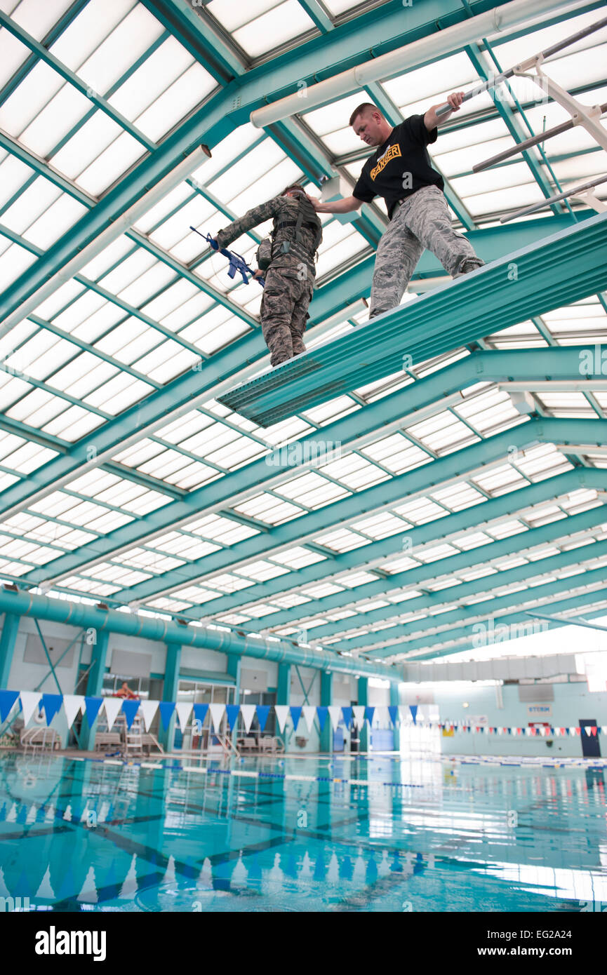 Blacked out goggles hires stock photography and images Alamy