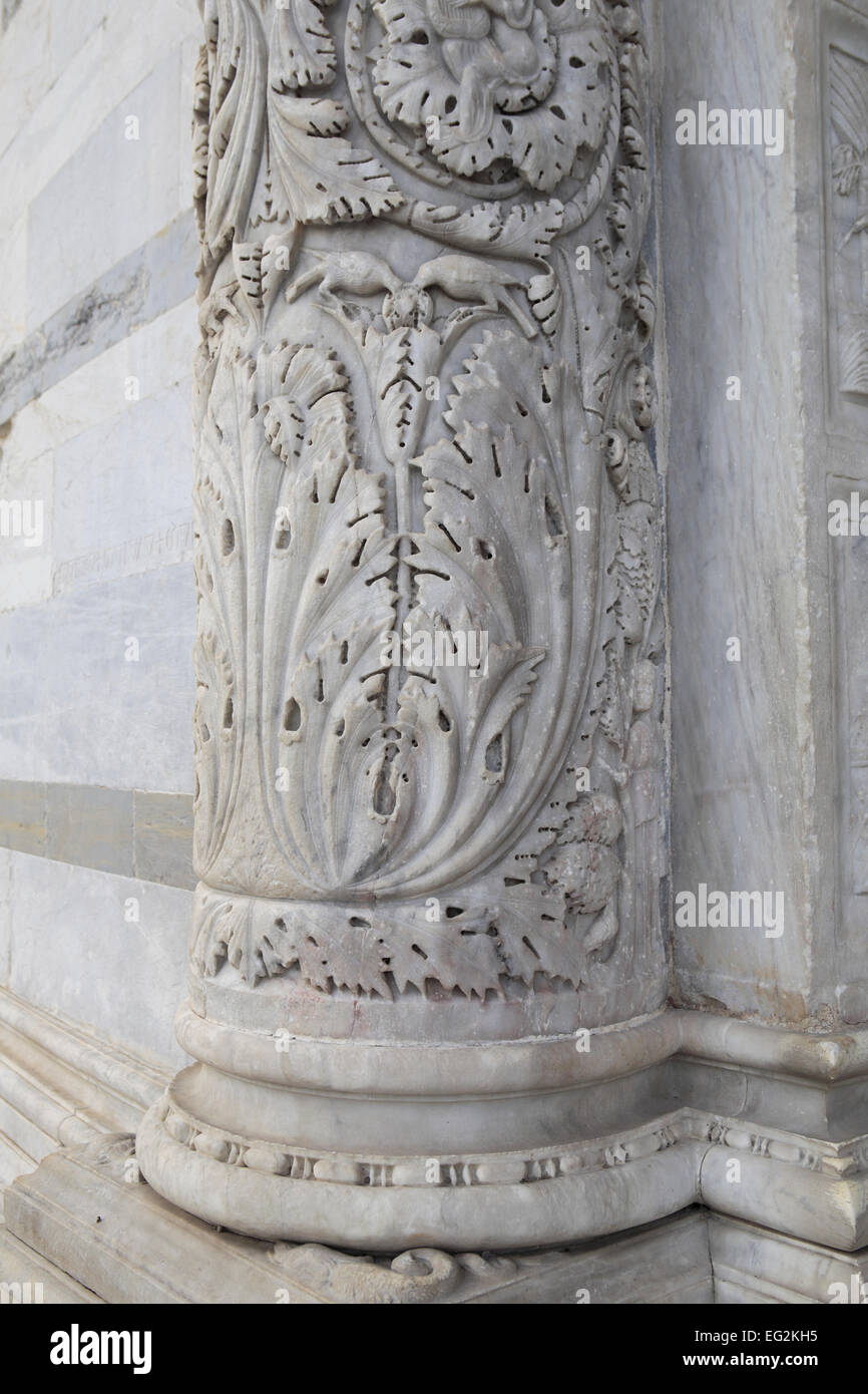 Marble column of cathedral, Piazza dei Miracoli, Pisa, Tuscany, Italy Stock Photo