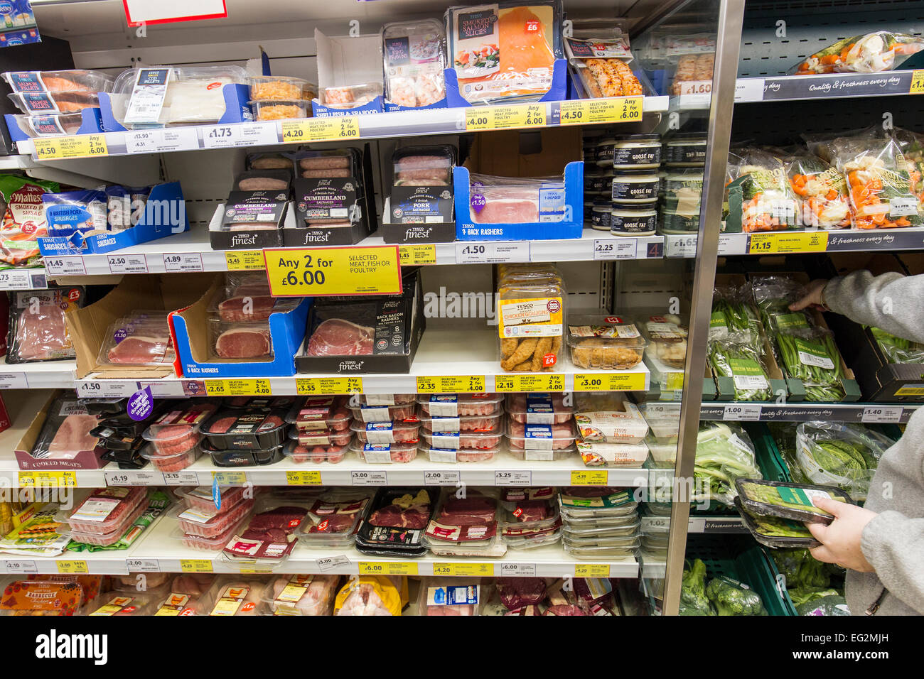 Inside tesco store hires stock photography and images Alamy