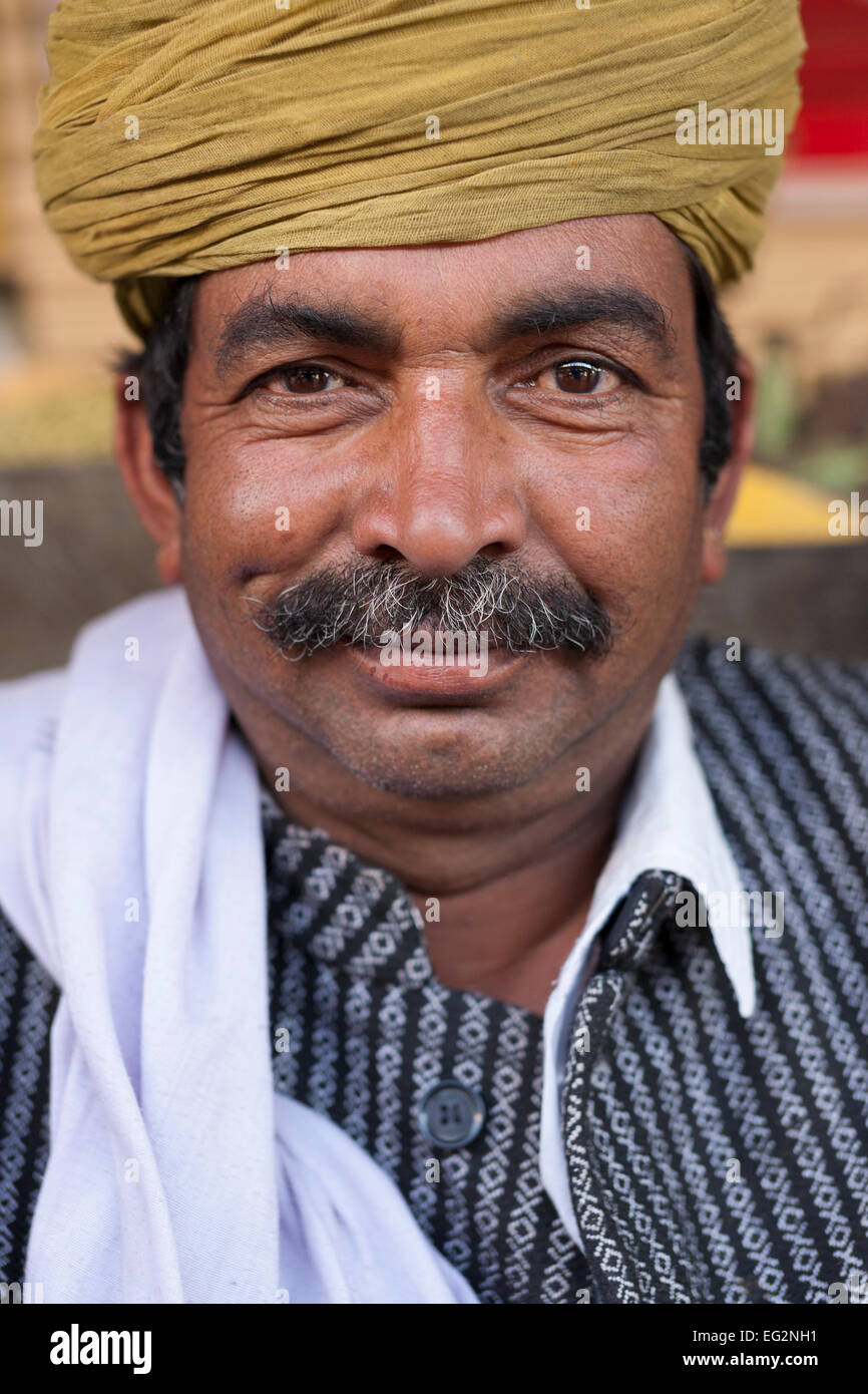 Jodhpur, Rajasthan, India. Portrait of local man Stock Photo Alamy