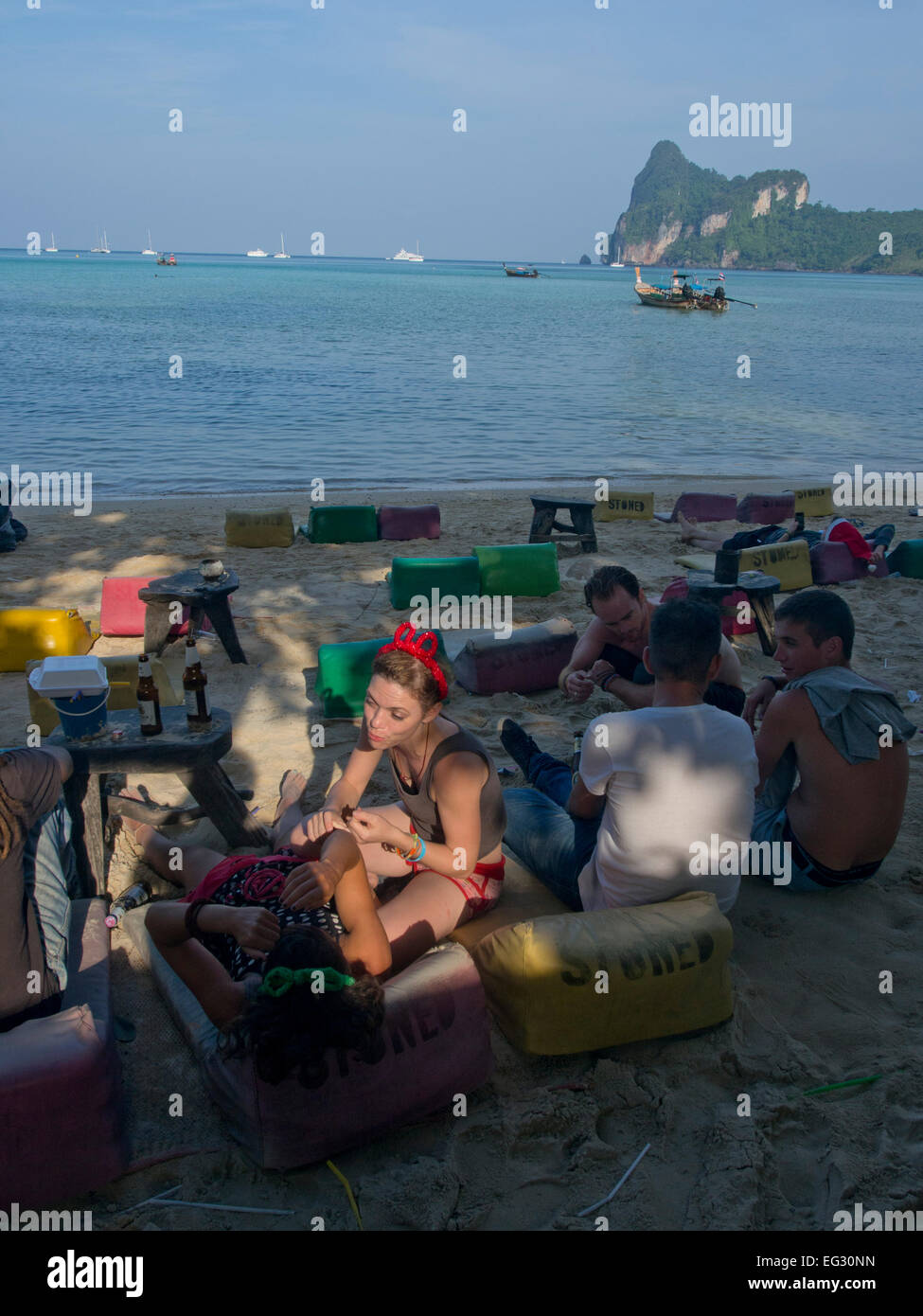 What caused the tsunami in thailand