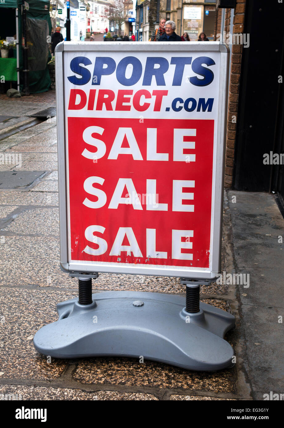 Sports direct sign hires stock photography and images Alamy