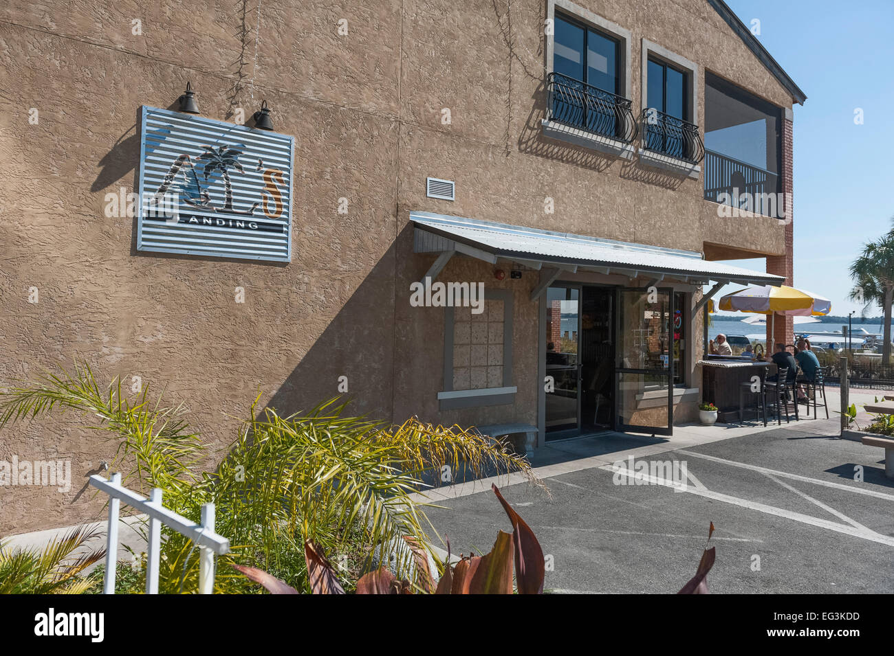 Al's Landing Restaurant Bar Café located in Tavares, Florida Stock