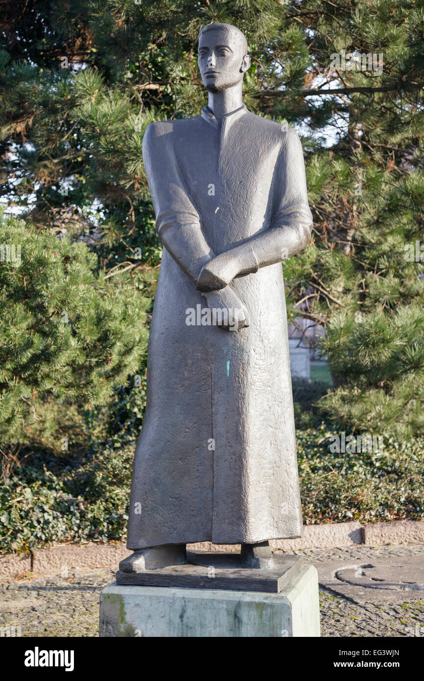 Statue of a Steel Worker Stahlwerker by Herbert Burschik, Eisenhuettenstadt, Brandenburg, Germany Stock Photo