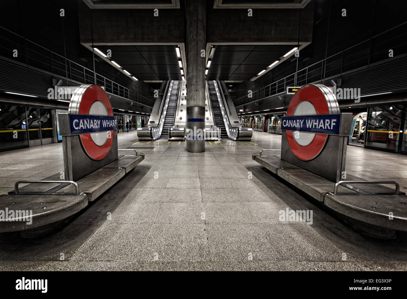 Canary Wharf Underground Stock Photo - Alamy