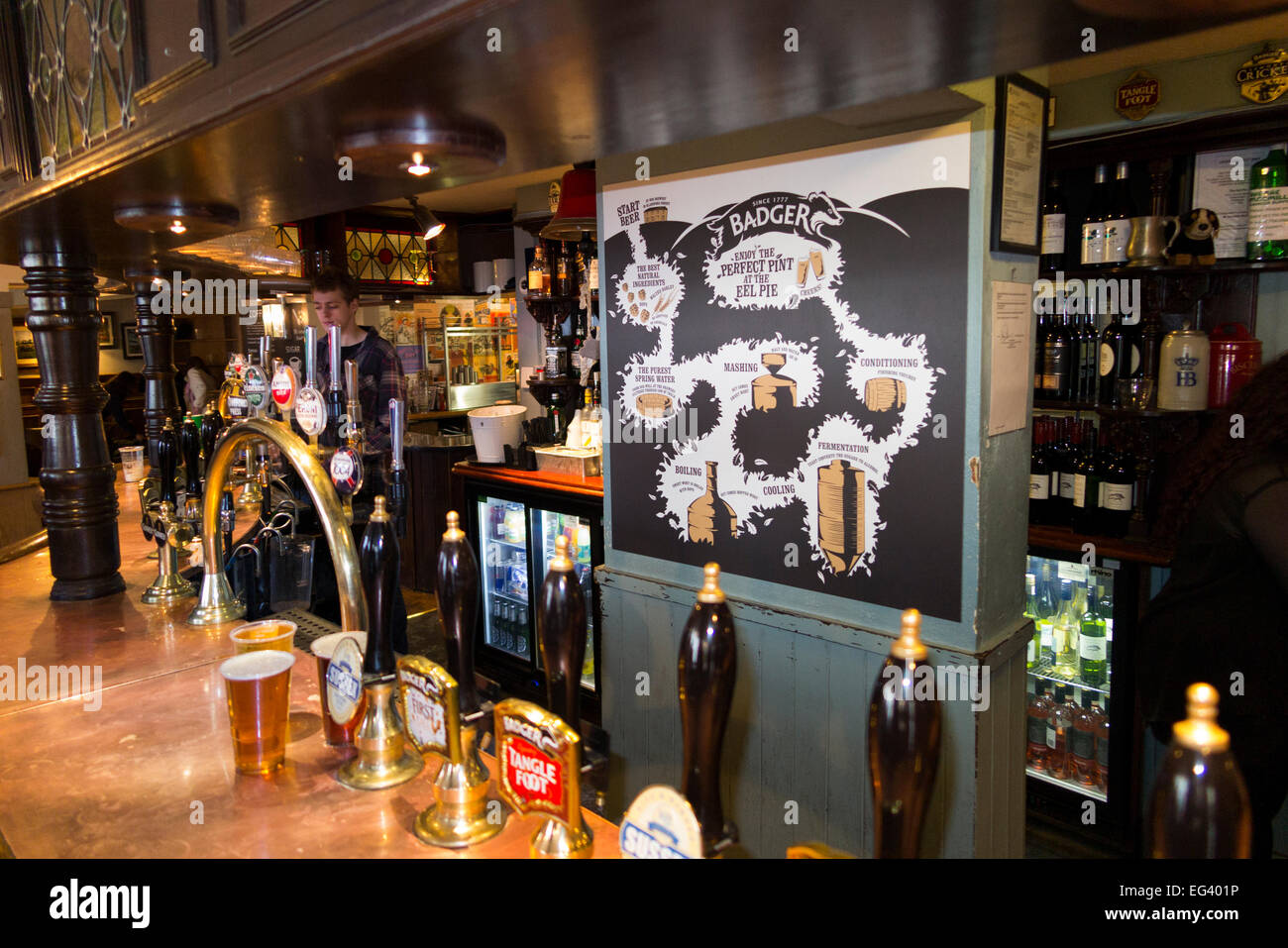 Bar inside The Eel Pie pub / public house / tavern. Church St ...