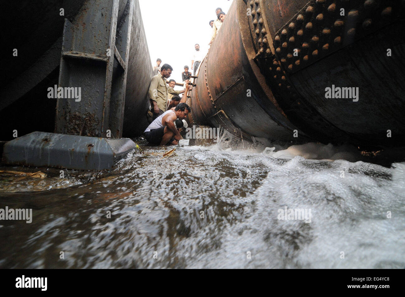 the Bhiwandi water pipeline Mumbai, one of the major supply pipes for