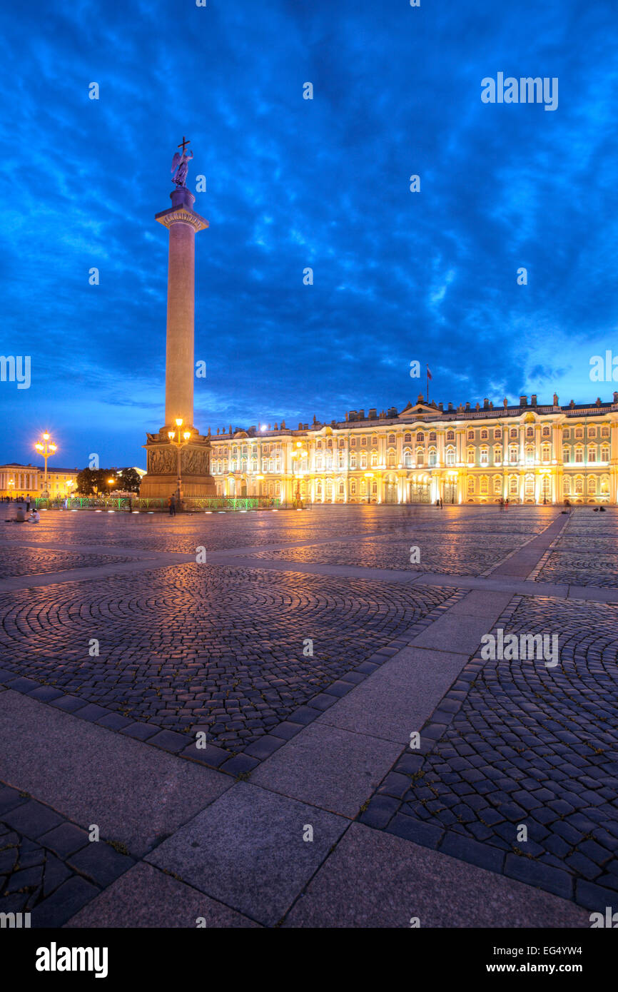 Alexander Column and Winter Palace in Palace Square, Saint Petersburg, Russia Stock Photo