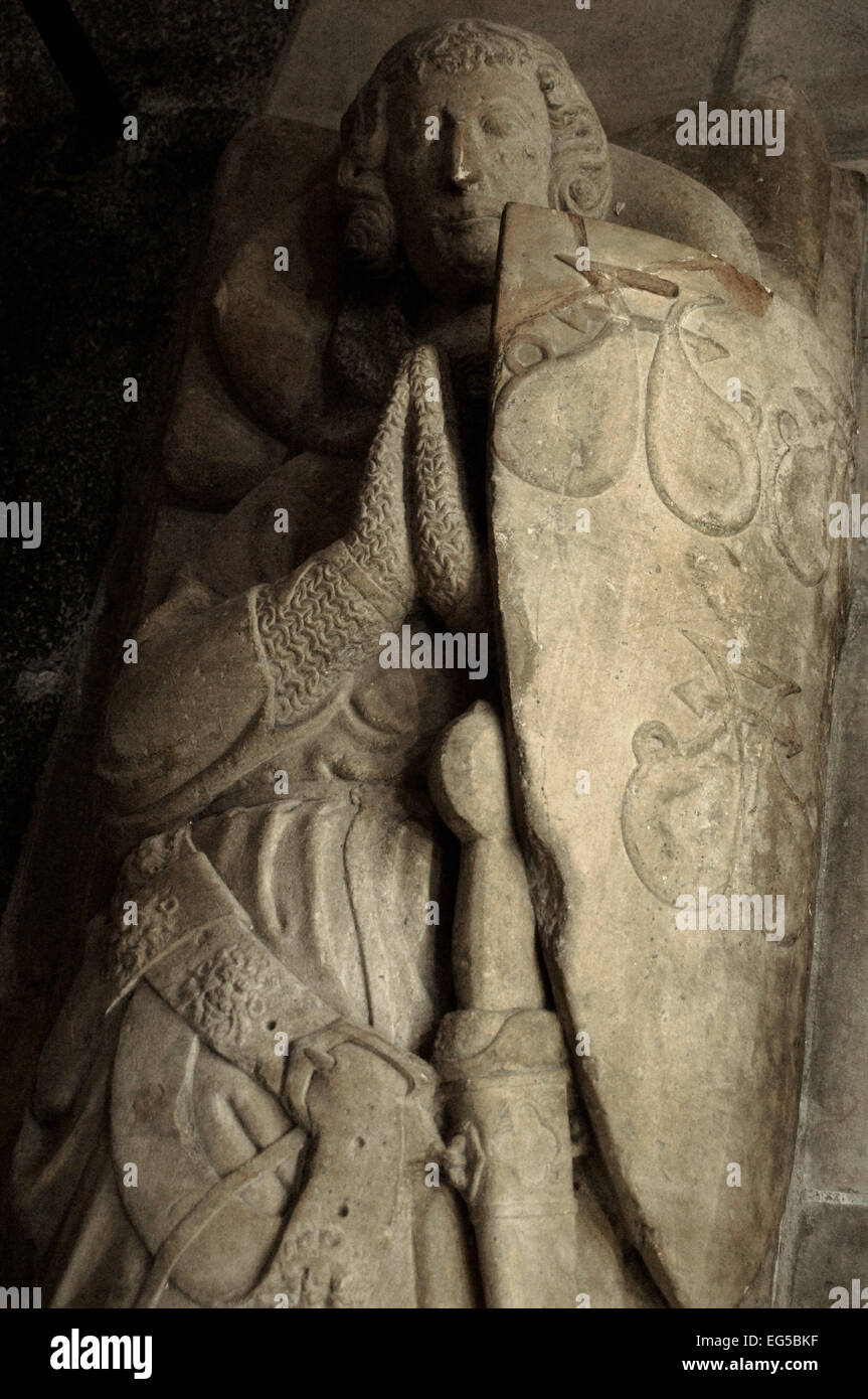England. London. Temple Church. 12th C. Tomb effigy of member of Ros family (14th C.). Stock Photo