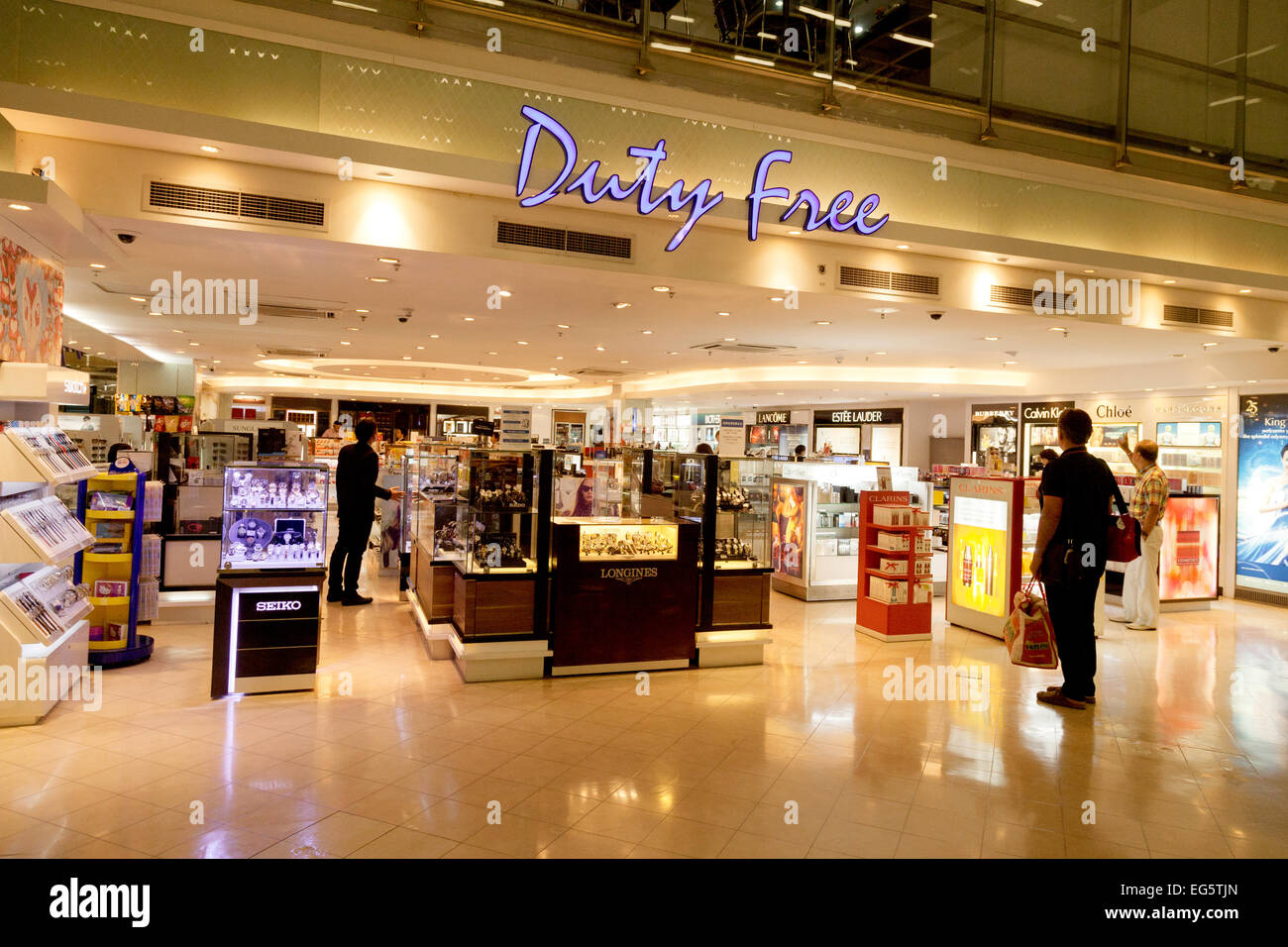 Duty free shop bangkok airport hi-res stock photography and images