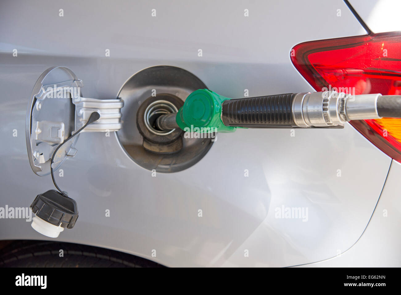 Filling up gas tank hires stock photography and images Alamy