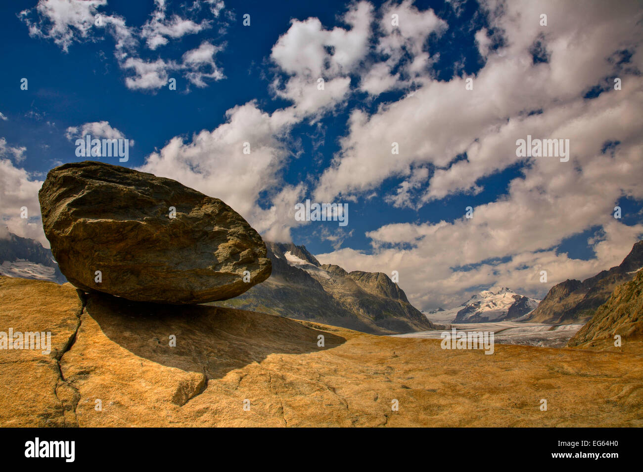 Glacier boulder hi-res stock photography and images - Alamy
