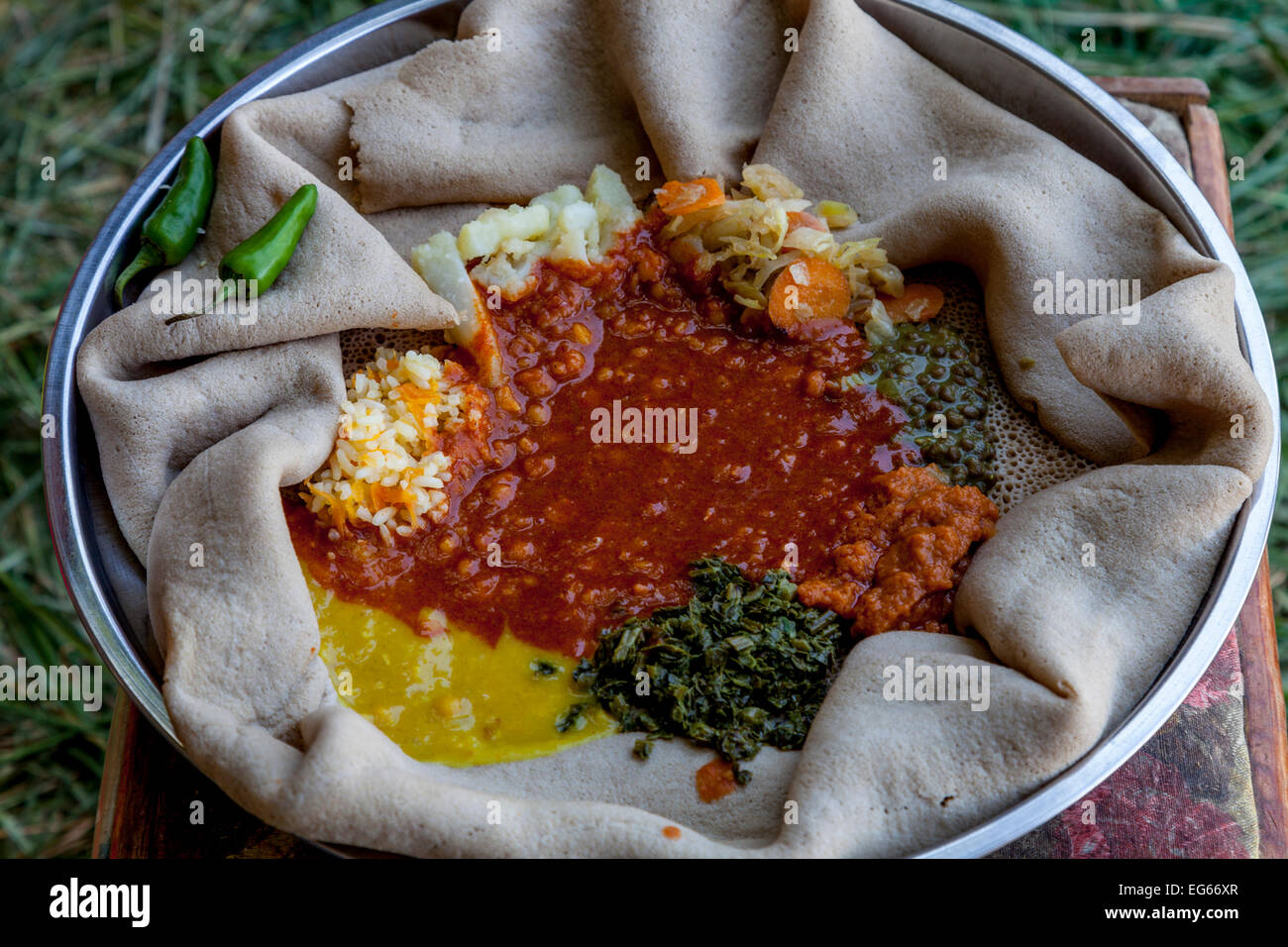 Typical Ethiopian Dish Of Wat and Injera, Lalibela, Ethiopia Stock Photo