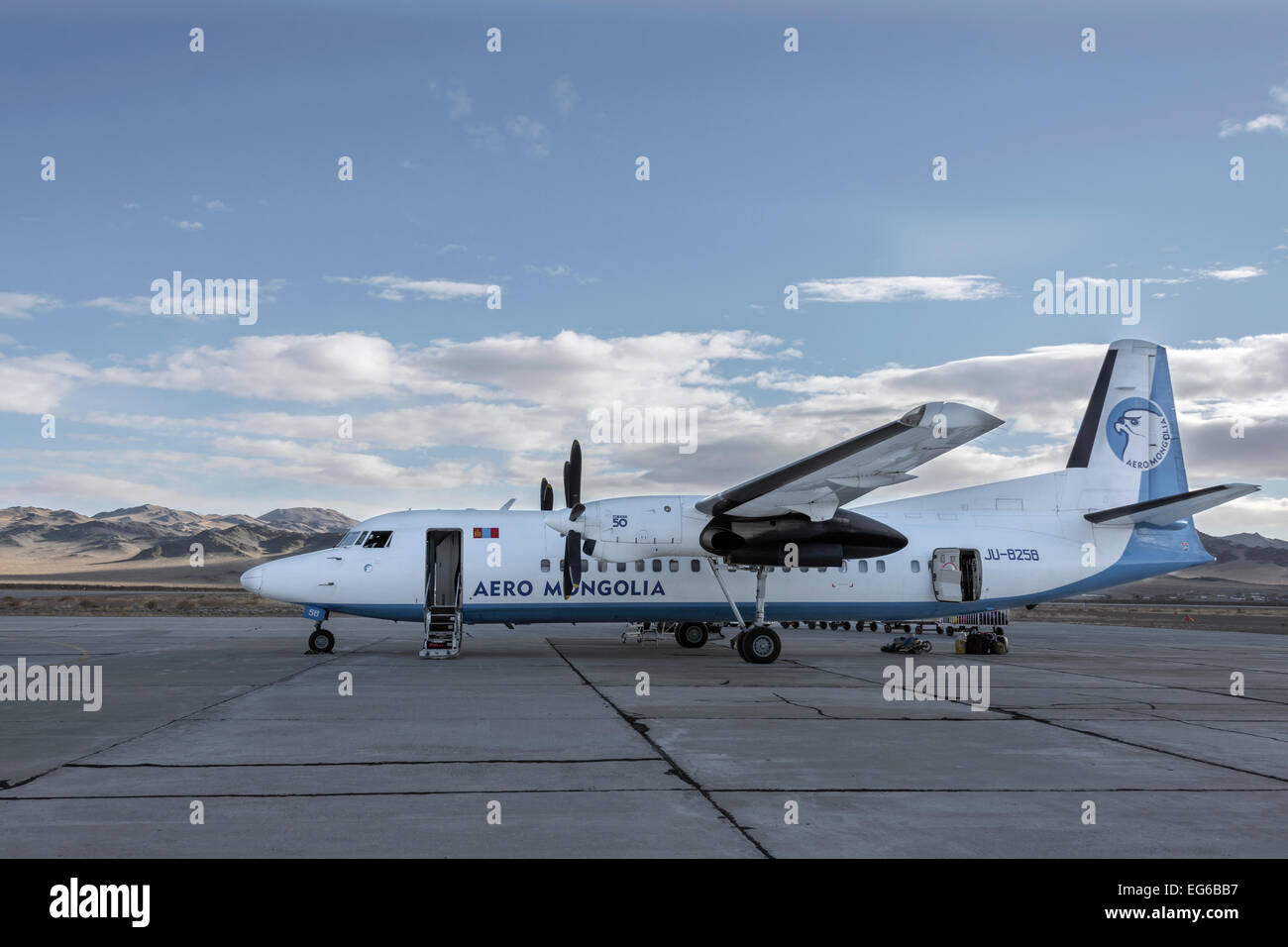 Twin Prop Aeroplane High Resolution Stock Photography and Images - Alamy