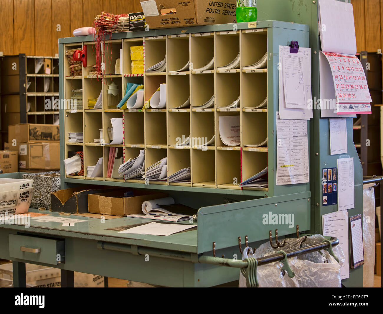 Sorting table hires stock photography and images Alamy