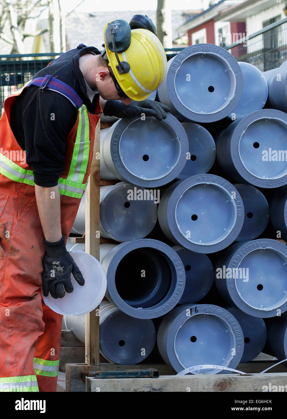 Pipes installation hires stock photography and images Alamy