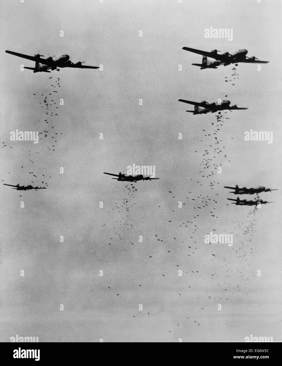 Formation of B-29's releasing incendiary bombs over Japan in June 1945. World War 2. (BSLOC 2014 10 123) Stock Photo